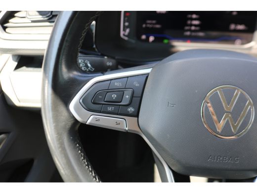 Volkswagen Transporter 2.0 TDI 204pk Bulli L2 H1 DC Airco Navigatie Apple Carplay Trekhaak ActivLease financial lease