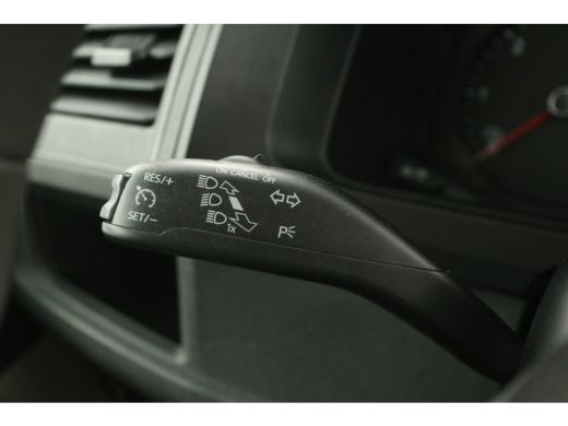 Volkswagen Transporter 2.0 TDI L2H1 Dubbele Cabine Airco Cruise 6 Persoons Elektrpakket Sidebar Trekhaak ActivLease financial lease