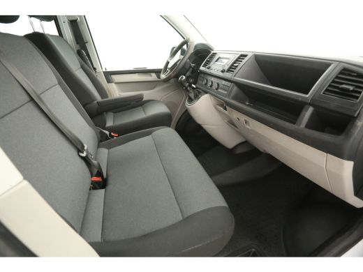 Volkswagen Transporter 2.0 TDI L2H1 Dubbele Cabine Airco Cruise 6 Persoons Elektrpakket Sidebar Trekhaak ActivLease financial lease