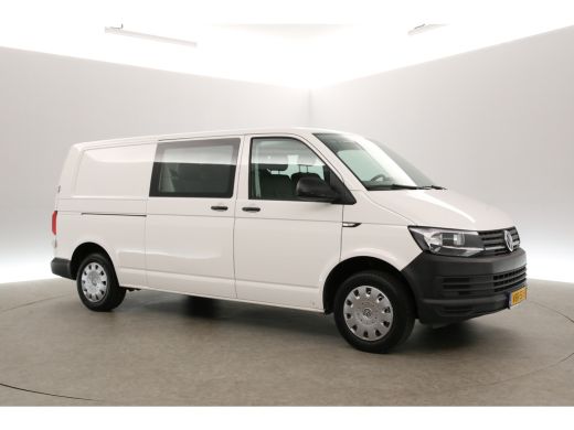 Volkswagen Transporter 2.0 TDI L2H1 Dubbele Cabine Airco Cruise 6 Persoons Elektrpakket Sidebar Trekhaak ActivLease financial lease