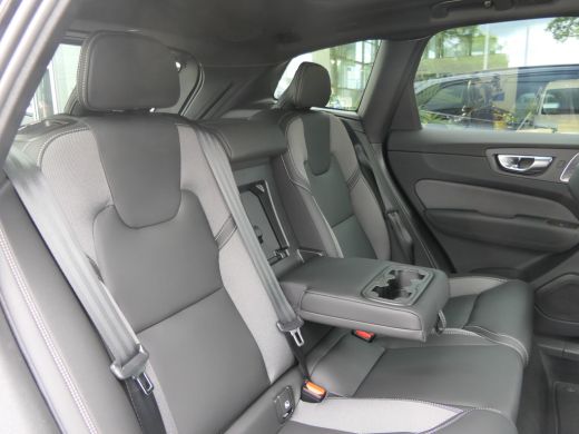 Volvo  XC60 T6 Plug-in hybrid AWD Ultra Black Edition | Luchtvering | Bowers&Wilkins | 22 Inch | Privacy Glas... ActivLease financial lease