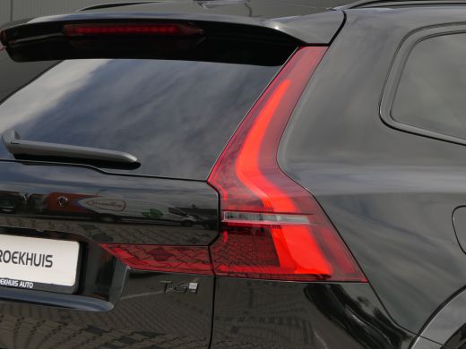 Volvo  XC60 T6 Plug-in hybrid AWD Ultra Black Edition | Luchtvering | Bowers&Wilkins | 22 Inch | Privacy Glas... ActivLease financial lease