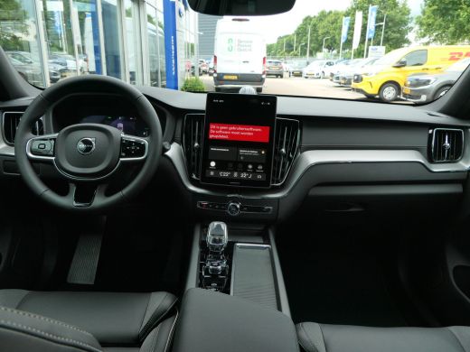 Volvo  XC60 T6 Plug-in hybrid AWD Ultra Black Edition | Luchtvering | Bowers&Wilkins | 22 Inch | Privacy Glas... ActivLease financial lease