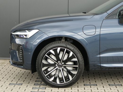 Volvo  XC60 T6 Plug-in hybrid AWD Ultra Dark | Panoramadak | 21 Inch | Harman/Kardon | 360 Camera | Adaptive ... ActivLease financial lease
