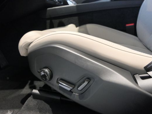 Volvo  XC60 T6 Plug-in hybrid AWD Ultra Dark | Panoramadak | 21 Inch | Harman/Kardon | 360 Camera | Adaptive ... ActivLease financial lease