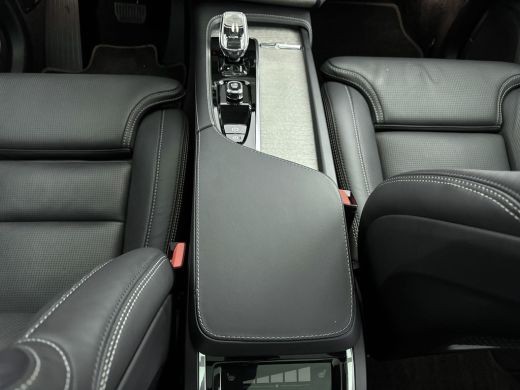 Volvo  XC90 2.0 T8 Recharge AWD Ultimate Dark | PLATINUM GREY | Heico Select Level | Spoorverbreders Heico Bl... ActivLease financial lease