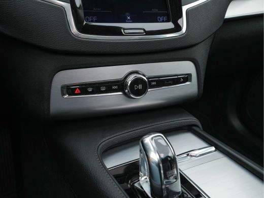 Volvo  XC90 2.0 T8 Twin Engine AWD Momentum [ 7-Pers. ] (INCL-BTW) Aut. *PANO | LUXURY-LEATHER | FULL-LED | D... ActivLease financial lease