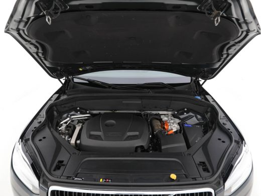Volvo  XC90 2.0 T8 Twin Engine AWD Momentum [ 7-Pers. ] (INCL-BTW) Aut. *PANO | LUXURY-LEATHER | FULL-LED | D... ActivLease financial lease