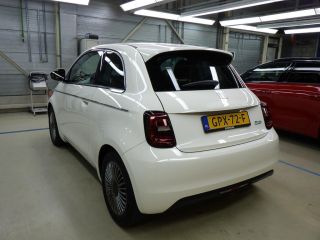 Fiat 500e Urban 42 kWh 3 Fase | Pack Style | Keyless-Start | 17"LMV | Cruise Control | Chrome | !!