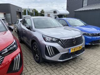 Peugeot e-2008 EV Allure 54 kWh 156pk 3 Fase | Stoelverwarming | Keyless-Entry | Achteruitrijcamera | Adaptive C...