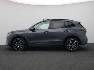 Volkswagen Tiguan 1.5 eHybrid R-Line Edition 272PK DSG matrix led, trekhaak, panoramadak, 360gr. camera, keyless, s...