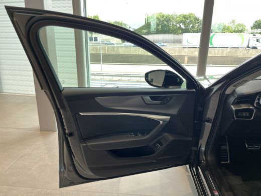 Audi A6 Avant 55 368pk TFSI e quattro S-edition Competition Glazen panoramadak | Stoelverwarming voor en ... ActivLease financial lease
