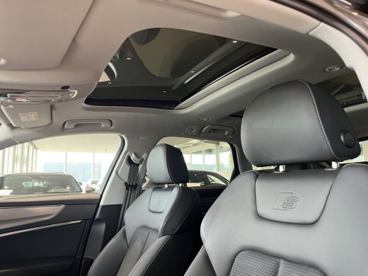 Audi A6 Avant 55 368pk TFSI e quattro S-edition Competition Glazen panoramadak | Stoelverwarming voor en ... ActivLease financial lease