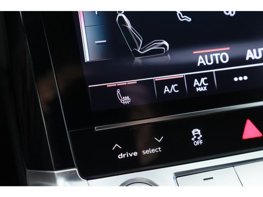 Audi e-tron 55 quattro S edition 95 kWh | 1e Eigenaar! | Leder | LED | Camera | B&O | 21'' LMV | Memory | Vir... ActivLease financial lease