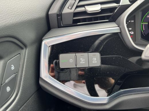 Audi Q3 45 TFSI e S-Line | PHEV | Clima | PDC | 245PK | ActivLease financial lease