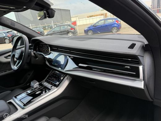 Audi Q8 60 TFSI e quattro Pro Line S Competition S-Line ActivLease financial lease