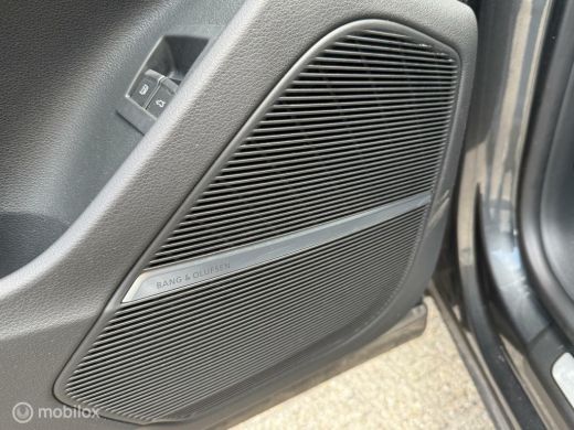 Audi Q8 60 TFSI e quattro Pro Line S Competition S-Line ActivLease financial lease