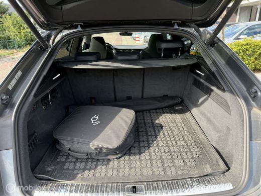 Audi Q8 60 TFSI e quattro Pro Line S Competition S-Line ActivLease financial lease