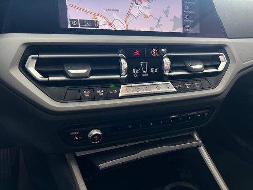 BMW 3 Serie Touring 320i Executive Edition NL-AUTO | ACC |PARKEER CAMERA | NAVI | ActivLease financial lease