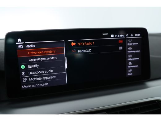 BMW 5 Serie Touring 520i Business Edition Plus | 1e Eigenaar! | Laser Light | Trekhaak | Comfort Stoelen | Le... ActivLease financial lease