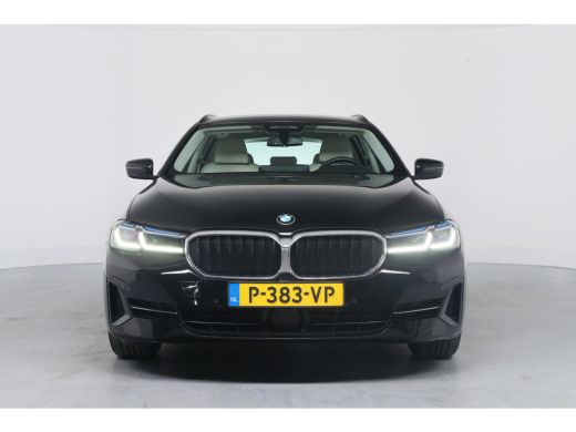 BMW 5 Serie Touring 520i Business Edition Plus | 1e Eigenaar! | Laser Light | Trekhaak | Comfort Stoelen | Le... ActivLease financial lease