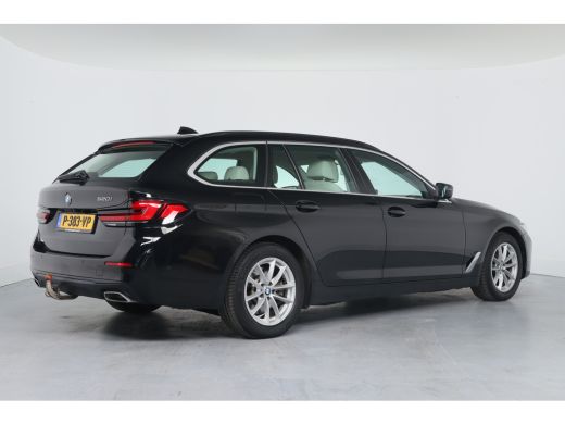 BMW 5 Serie Touring 520i Business Edition Plus | 1e Eigenaar! | Laser Light | Trekhaak | Comfort Stoelen | Le... ActivLease financial lease