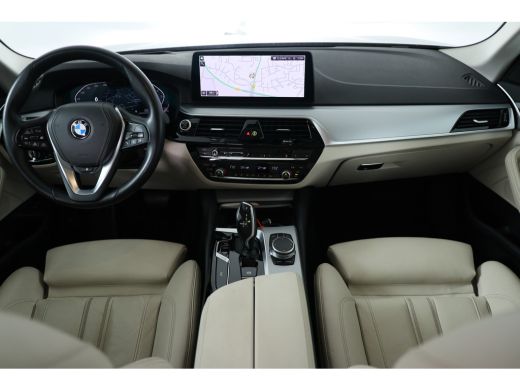 BMW 5 Serie Touring 520i Business Edition Plus | 1e Eigenaar! | Laser Light | Trekhaak | Comfort Stoelen | Le... ActivLease financial lease