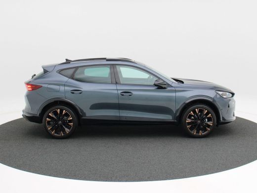 CUPRA Formentor 1.5 TSi 204 Pk e-Hybrid Automaat Business | 360° Camera | Panorma Dak | Adaptive Cruise | Full LE... ActivLease financial lease