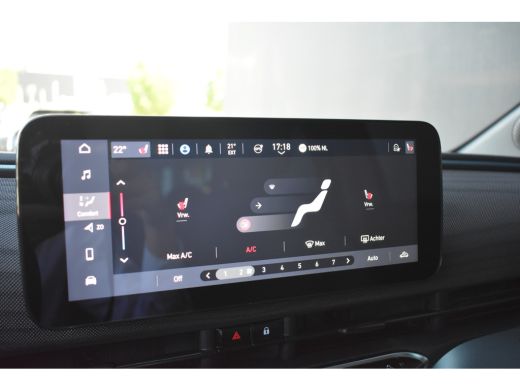 Fiat 500e Giorgio Armani Edition 42 kWh 3 Fase | Vol-Leder | Panoramadak | Stoelverwarming | Dodehoek-Detec... ActivLease financial lease