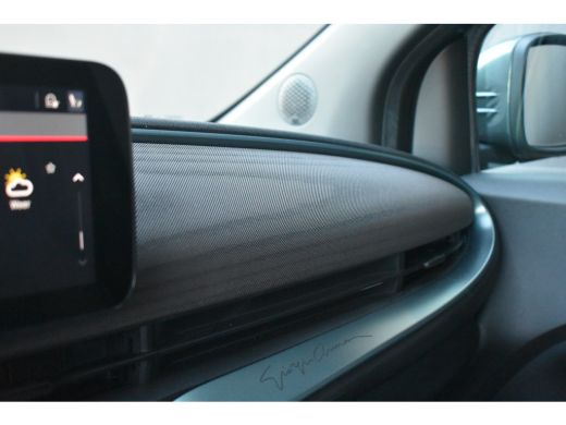Fiat 500e Giorgio Armani Edition 42 kWh 3 Fase | Vol-Leder | Panoramadak | Stoelverwarming | Dodehoek-Detec... ActivLease financial lease