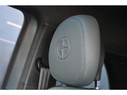 Fiat 500e Giorgio Armani Edition 42 kWh 3 Fase | Vol-Leder | Panoramadak | Stoelverwarming | Dodehoek-Detec... ActivLease financial lease