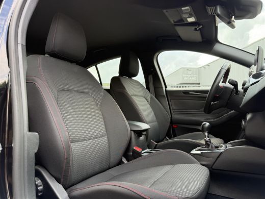 Ford Focus 1.0 EcoBoost ST Line Business | Navi | Trekhaak | Carplay | ActivLease financial lease