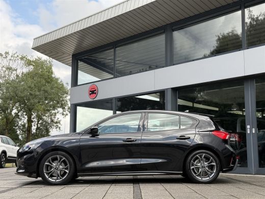 Ford Focus 1.0 EcoBoost ST Line Business | Navi | Trekhaak | Carplay | ActivLease financial lease