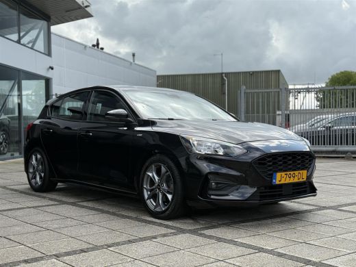 Ford Focus 1.0 EcoBoost ST Line Business | Navi | Trekhaak | Carplay | ActivLease financial lease