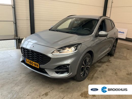 Ford Kuga 2.5 PHEV ST-Line | Trekhaak elektrisch uitklapbaar | 360 Camera | Cruise adaptief | Apple Carplay... Ford Kuga 2.5 PHEV ST-Line | Trekhaak elektrisch uitklapbaar | 360 Camera | Cruise adaptief | Apple Carplay...
