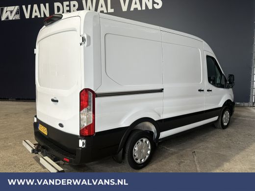 Ford Transit 2.0 TDCI 130pk L2H2 Euro6 Airco | Camera | Android Auto | Cruisecontrol | 2550kg Trekhaak Elektri... ActivLease financial lease