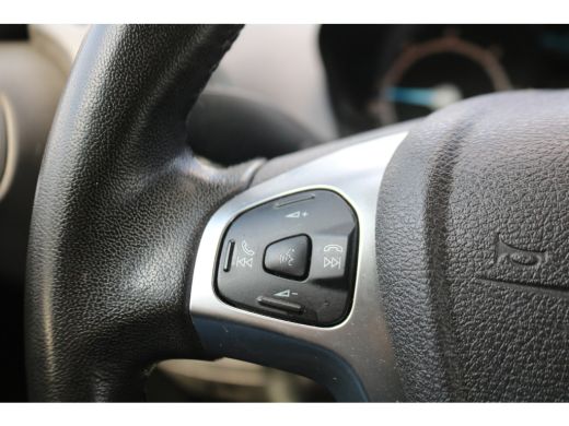 Ford Transit Courier 1.5 TDCI 100pk Euro 6 Limited Airco Navigatie BPM Vrij ActivLease financial lease