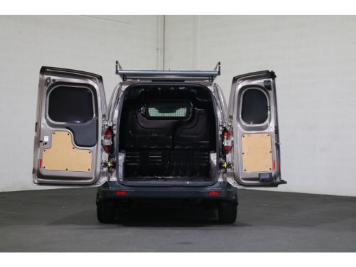 Ford Transit Courier 1.5 TDCI 100pk Euro 6 Limited Airco Navigatie BPM Vrij ActivLease financial lease