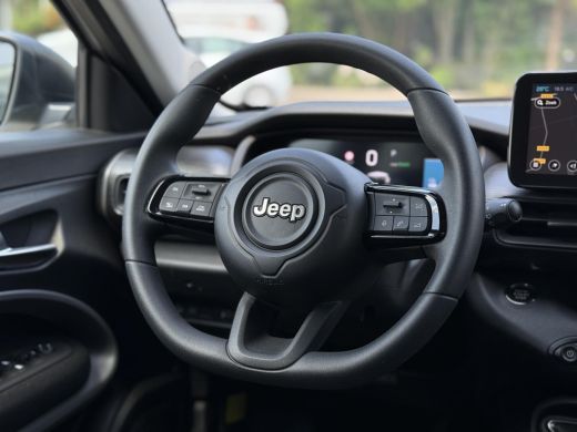 Jeep Avenger Longitude 54 kWh Aut. | Navi | Carplay | Stoelverwarming | ActivLease financial lease