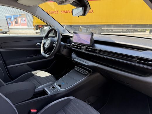 Jeep Avenger Longitude 54 kWh Aut. | Navi | Carplay | Stoelverwarming | ActivLease financial lease
