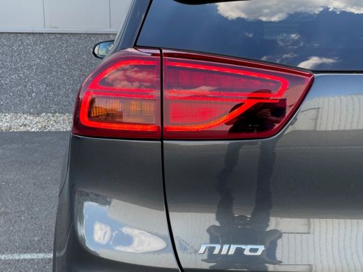 Kia e-Niro ExecutiveLine 64 kWh/204 pk/Adaptive/3-fase/2022/Cam./Full-led ActivLease financial lease
