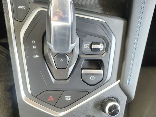 Lynk & Co 01 1.5 360 CAMERA | 6,6 KW LADEN | NL AUTO SCHUIFKANTELDAK | STOELVERW ActivLease financial lease
