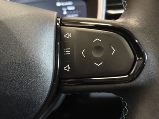 Lynk & Co 01 1.5 360 CAMERA | 6,6 KW LADEN | NL AUTO SCHUIFKANTELDAK | STOELVERW ActivLease financial lease