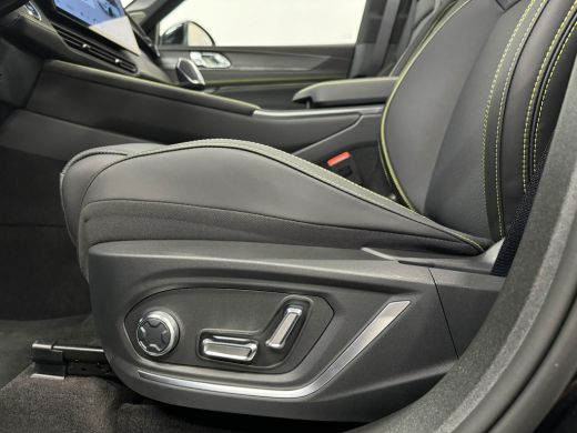 Lynk & Co 01 1.5 More | Afwijkende dakkleur | Apple Carplay/Android Auto|telefoonintegratie premium | Binnensp... ActivLease financial lease