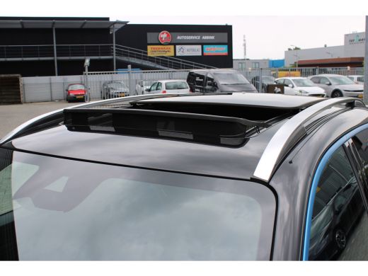 Lynk & Co 01 1.5 PLUG IN HYBRID | Schuifkanteldak | 360 camera | Elektrischbedienbare stoelen met geheugen | |... ActivLease financial lease