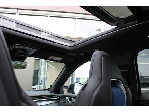 Lynk & Co 01 1.5 PLUG IN HYBRID | Schuifkanteldak | 360 camera | Elektrischbedienbare stoelen met geheugen | |... ActivLease financial lease