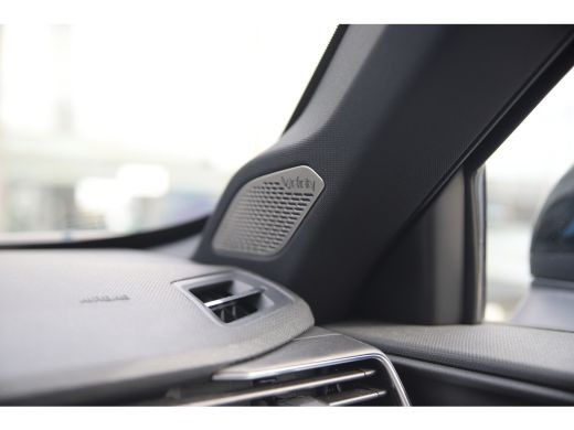 Lynk & Co 01 1.5 Plug-in Hybrid/262pk /Pano-dak/Zw-hemel/Adaptive/360Cam/Infinity ActivLease financial lease