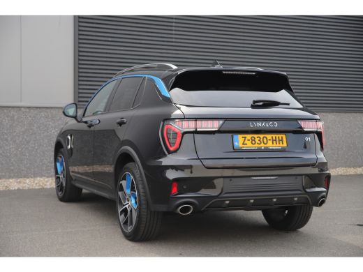 Lynk & Co 01 1.5 Plug-in Hybrid/262pk /Pano-dak/Zw-hemel/Adaptive/360Cam/Infinity ActivLease financial lease
