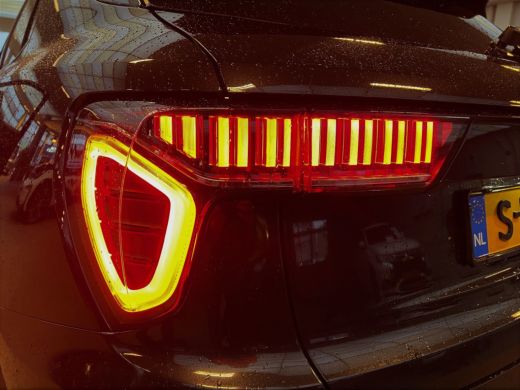 Lynk & Co 01 1.5 Plug-in Hybrid/262pk /Pano-dak/Zw-hemel/Adaptive/360Cam/Infinity ActivLease financial lease