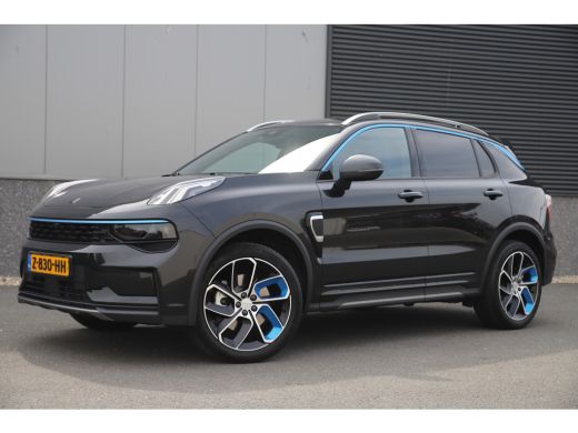 Lynk & Co 01 1.5 Plug-in Hybrid/262pk /Pano-dak/Zw-hemel/Adaptive/360Cam/Infinity ActivLease financial lease